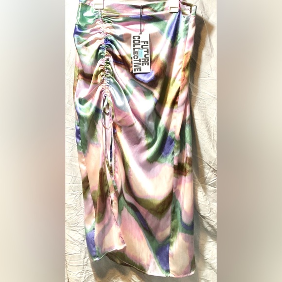 FUTURE COLLECTIVE Women's Marblized Light Green/Pink Silk Midi Skirt Size4  NWT - Picture 2 of 7